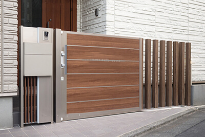 玄関・門まわり